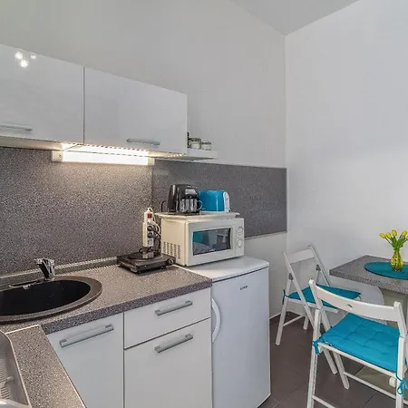 -apartment Near The Center With A Balcony Διαμέρισμα
