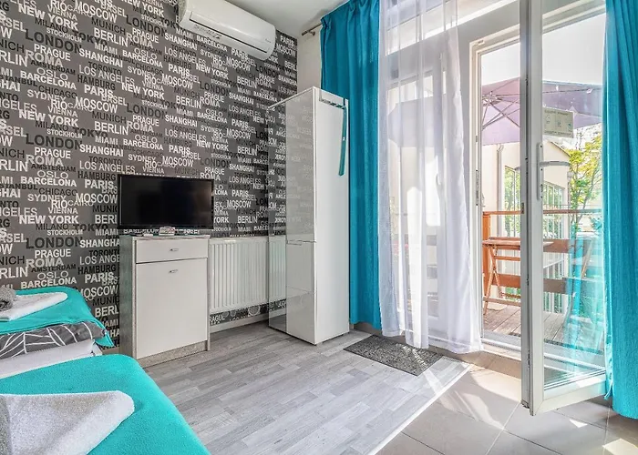 -jonashouse Near The Center With A Balcony ブラチスラヴァ