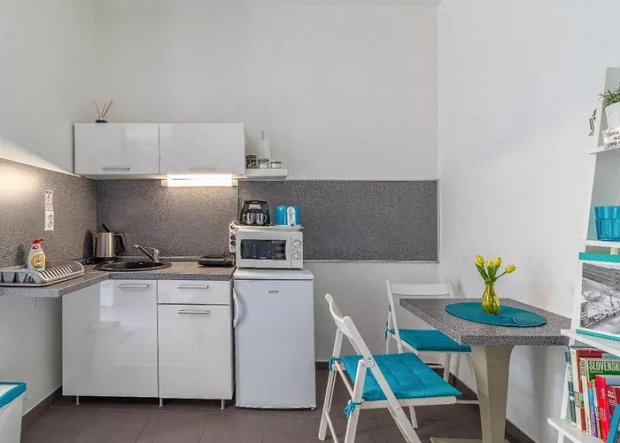 -jonashouse Near The Center With A Balcony