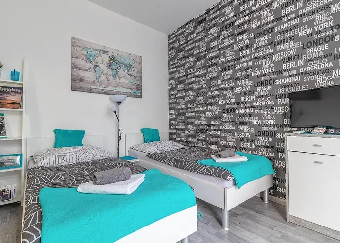 Apartmán -jonashouse Near The Center With A Balcony Bratislava