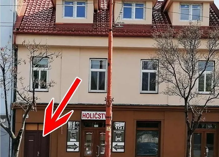 -jonashouse Near The Center With A Balcony *